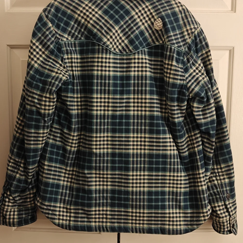 Stio Women's Insulated Snap Shirt Jacket - Picture 3 of 5